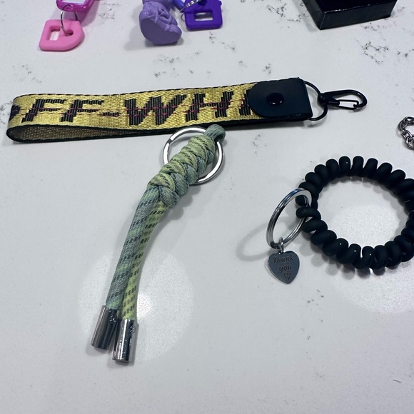 Keychain bundle - Picture 3 of 4